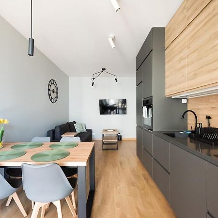 Wola Skwer Happy Apartment Warszawa Eksteriør billede