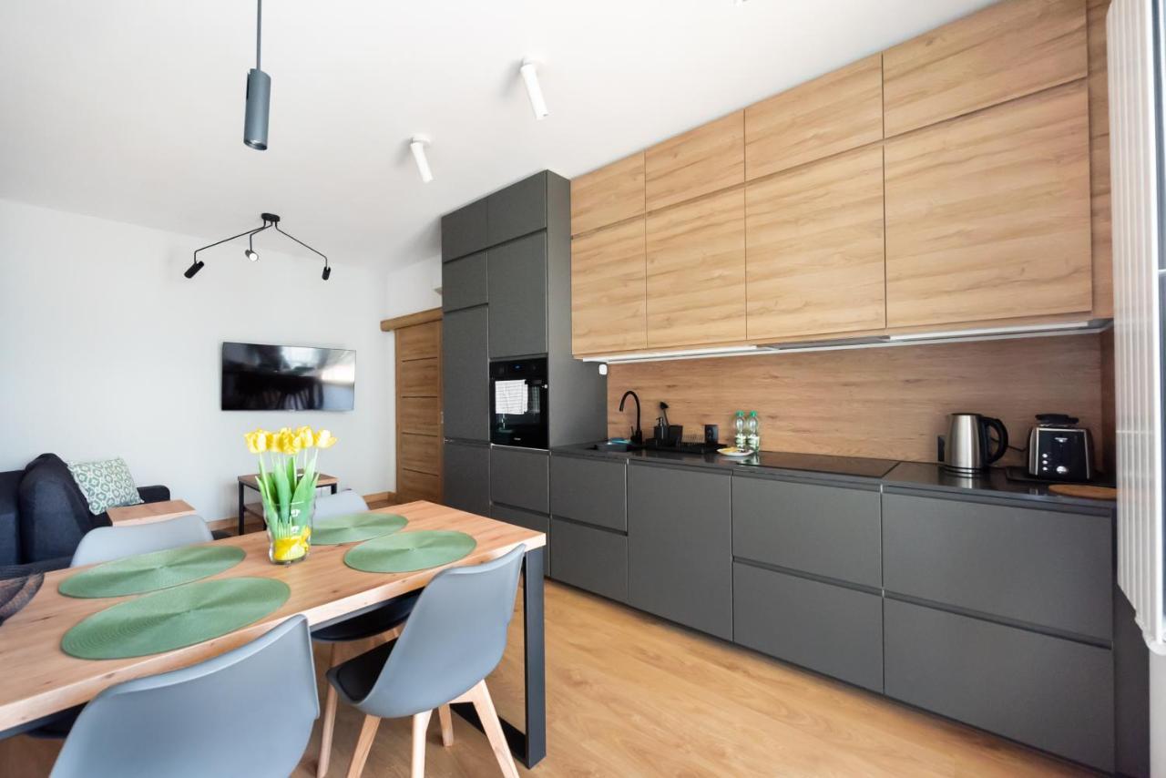 Wola Skwer Happy Apartment Warszawa Eksteriør billede