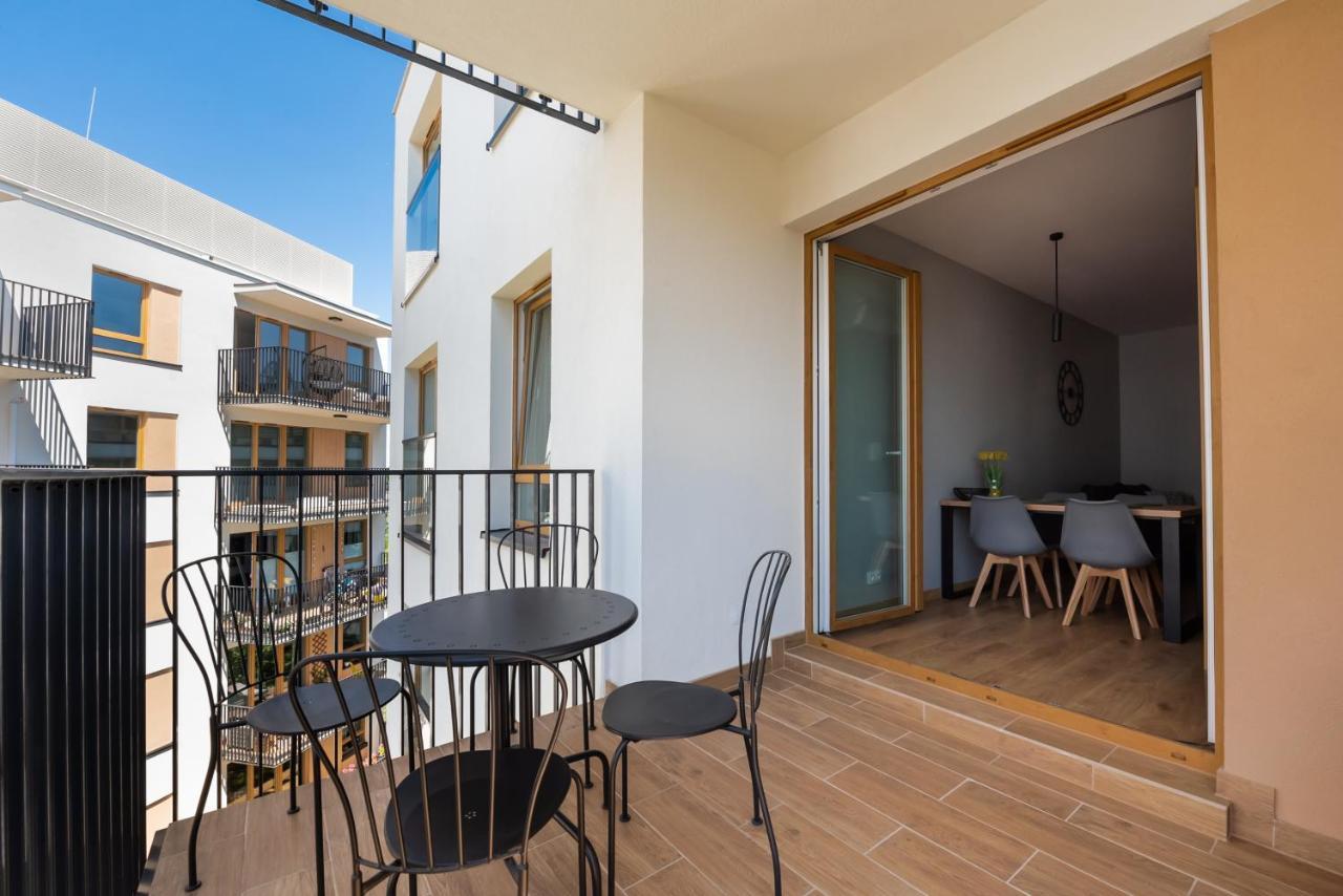 Wola Skwer Happy Apartment Warszawa Eksteriør billede